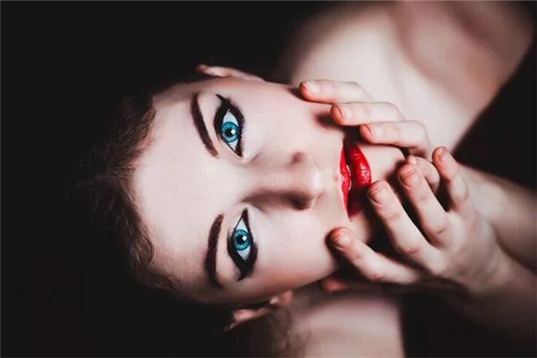 梦见脸上长脓包 梦见脸上长脓包