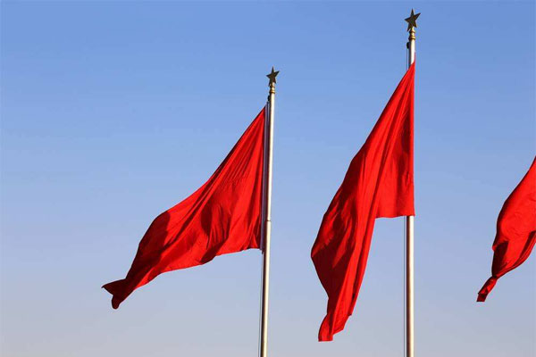 梦见红色的旗帜的是什么意思 梦见红色的旗帜的是什么意思