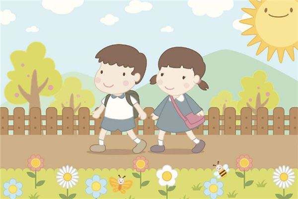 上学的情景和同学