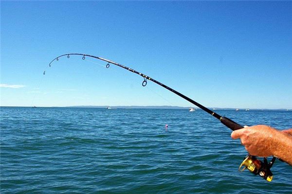 梦见钓鱼是什么意思 梦见钓鱼是什么意思