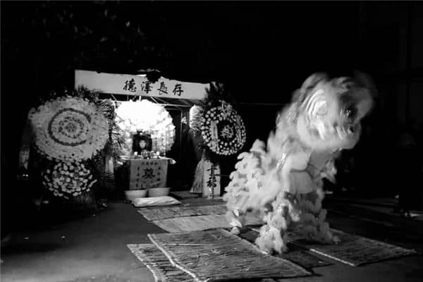 梦见灵堂是什么意思 梦见灵堂是什么意思