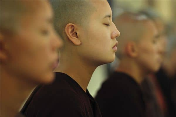 梦见女住持是什么意思 梦见女住持是什么意思