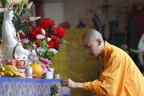 梦见食物给佛是什么意思 梦见食物给佛是什么意思