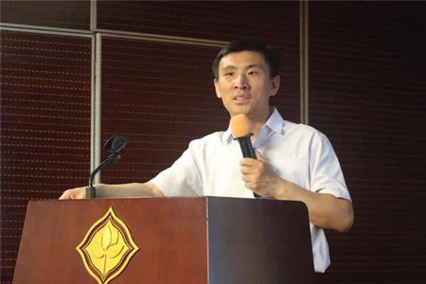 梦见自己演讲 梦见自己演讲