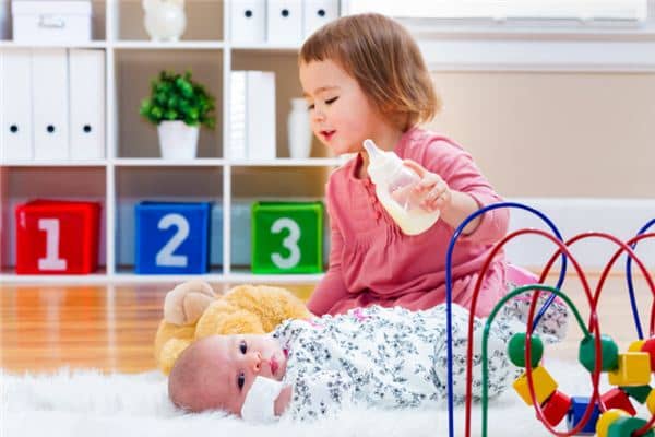 梦见给小孩喂奶是什么意思 梦见给小孩喂奶是什么意思