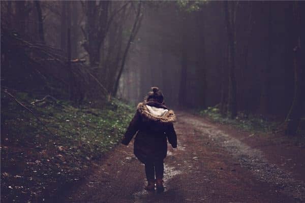 梦见走路是什么意思 梦见走路是什么意思