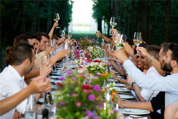 梦见参加派对是什么意思 梦见参加派对是什么意思