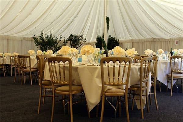 梦见宴席是什么意思 梦见宴席是什么意思