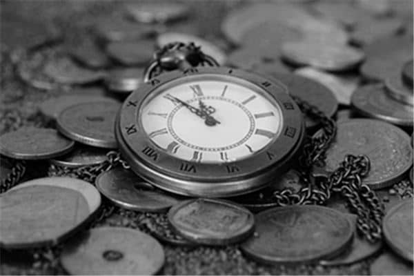 梦见买钟是什么意思 梦见买钟是什么意思