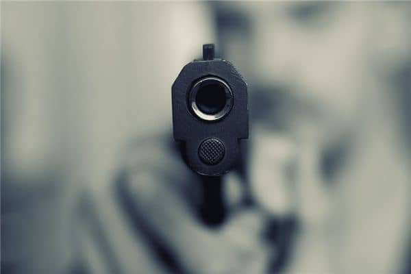 梦见买枪是什么意思 梦见买枪是什么意思