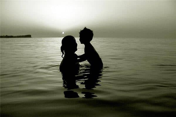 梦见洗澡是什么意思 梦见洗澡是什么意思