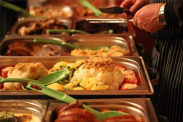 梦见打饭是什么意思 梦见打饭是什么意思