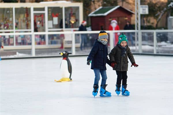 梦见溜冰是什么意思 梦见溜冰是什么意思
