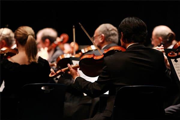 梦见表演是什么意思 梦见表演是什么意思