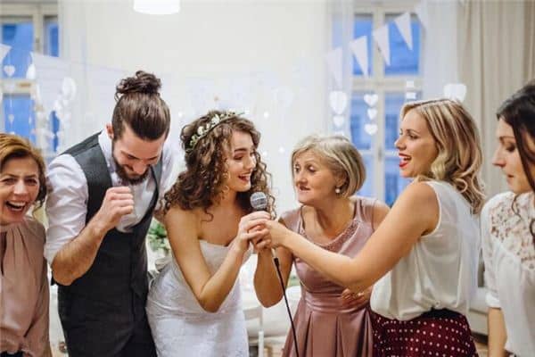 梦见唱歌跳舞是什么预兆 梦见唱歌跳舞是什么预兆