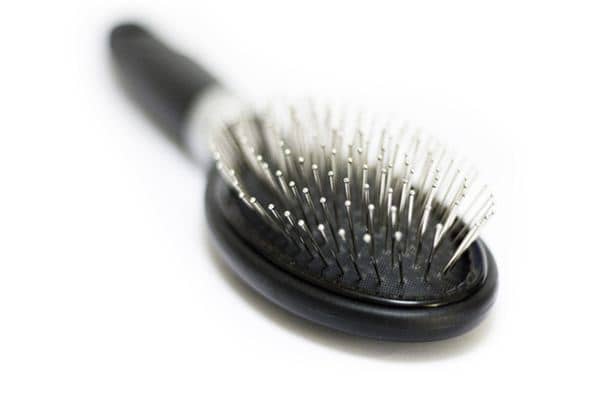 梦见自己梳头是什么意思 梦见自己梳头是什么意思