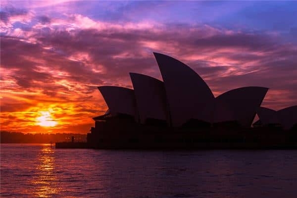 梦见剧院是什么意思 梦见剧院是什么意思