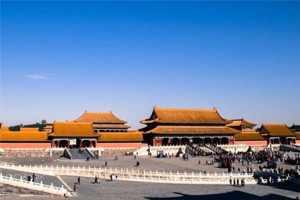 梦见皇宫是什么意思 梦见皇宫是什么意思