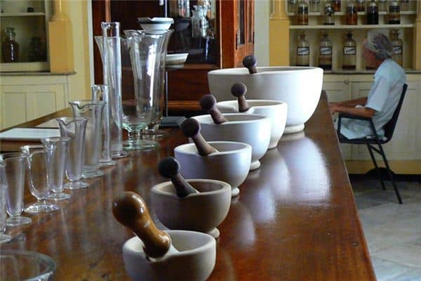 梦见药店是什么意思 梦见药店是什么意思