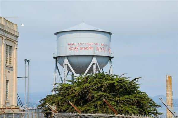 梦见水塔是什么意思 梦见水塔是什么意思