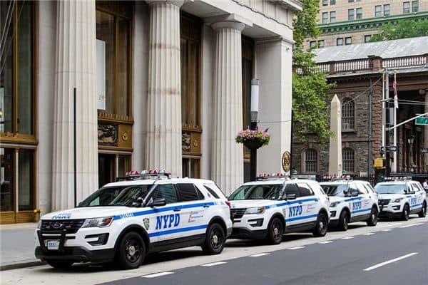 梦见警察局是什么意思 梦见警察局是什么意思