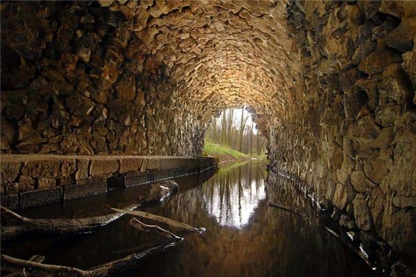 梦见下水道 梦见下水道