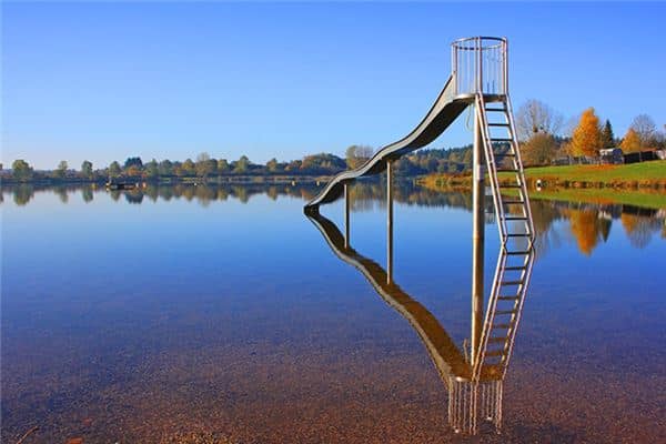 梦见自来水厂是什么意思 梦见自来水厂是什么意思