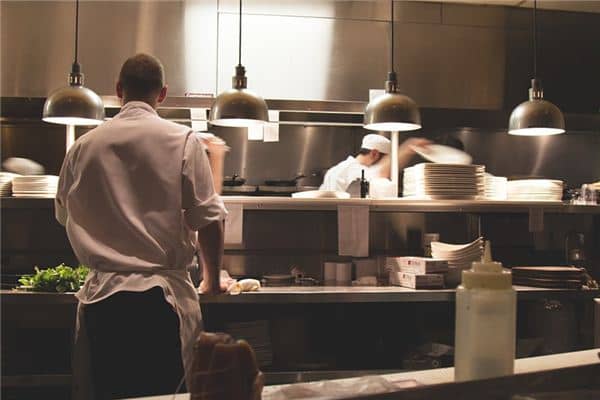 梦见厨房是什么意思 梦见厨房是什么意思