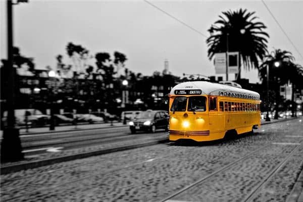 梦见车声是什么意思 梦见车声是什么意思