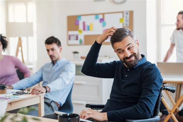 梦见挠头是什么意思 梦见挠头是什么意思