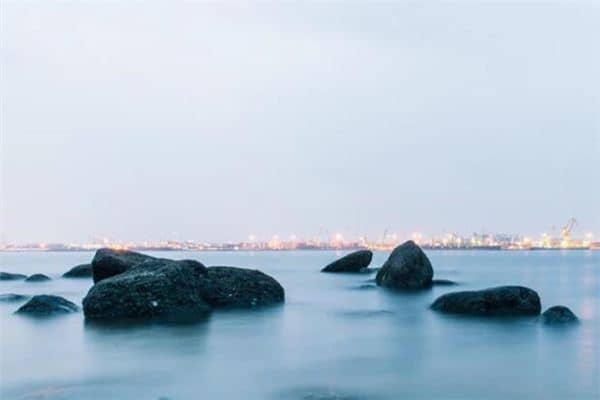 梦见石油是什么意思 梦见石油是什么意思