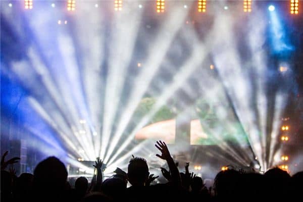 梦见狂欢节是什么意思 梦见狂欢节是什么意思