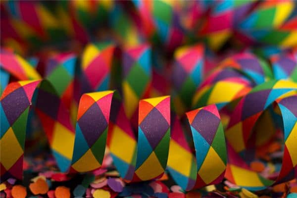 梦见五颜六色是什么意思 梦见五颜六色是什么意思