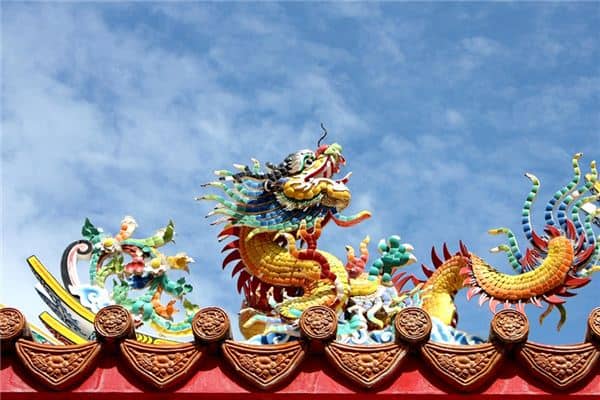 梦见蛇化龙行是什么意思 梦见蛇化龙行是什么意思