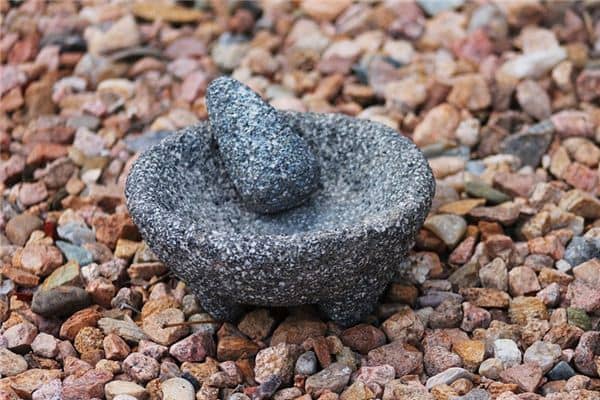 梦见臼中水是什么意思 梦见臼中水是什么意思