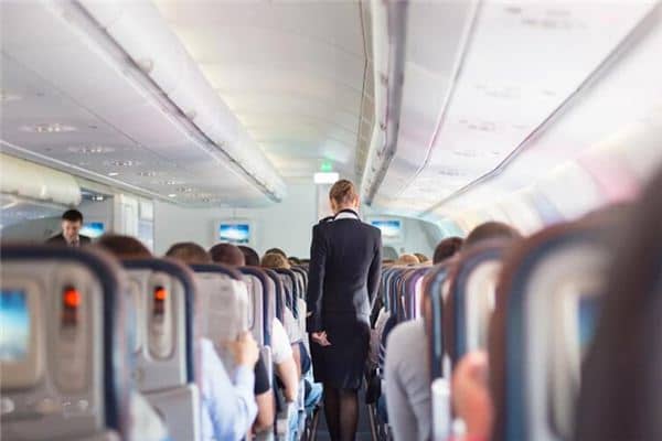 梦见空姐是什么意思 梦见空姐是什么意思