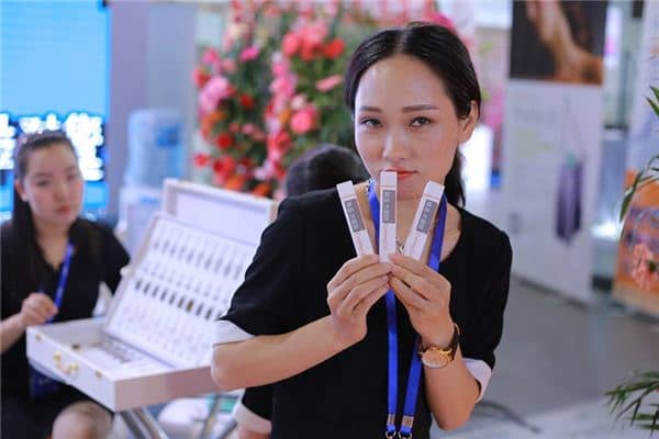 梦见美容师是什么意思 梦见美容师是什么意思