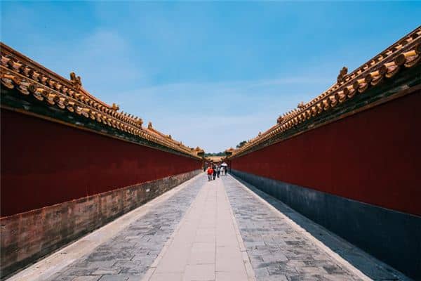 梦见太监是什么意思 梦见太监是什么意思