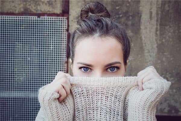 梦见吹眼睛是什么意思 梦见吹眼睛是什么意思