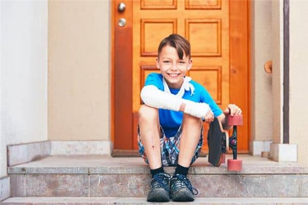 梦见骨折是什么意思 梦见骨折是什么意思