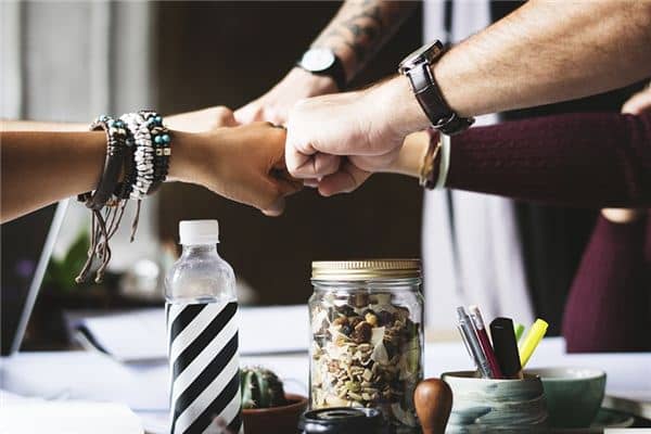 梦见合股人是什么意思 梦见合股人是什么意思