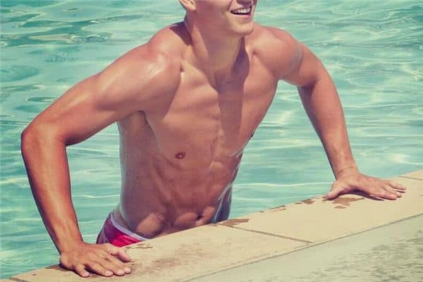 梦见赤裸的男人