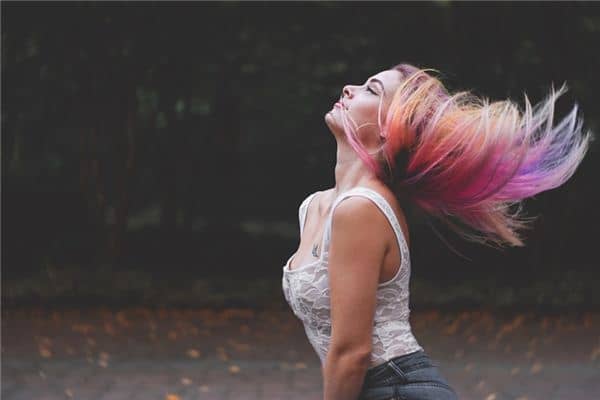 梦见断发是什么意思 梦见断发是什么意思