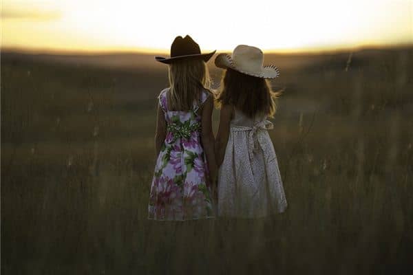 梦见姐妹是什么意思 梦见姐妹是什么意思