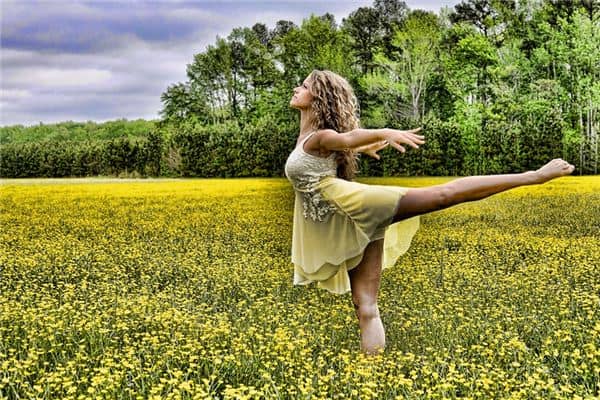 梦见舞女是什么意思 梦见舞女是什么意思