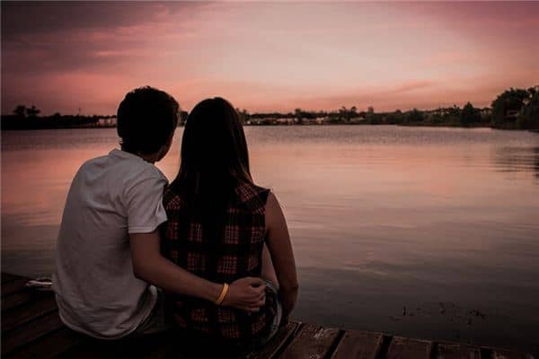 梦见已故情人是什么意思 梦见已故情人是什么意思