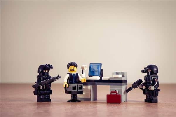 梦见警察是什么意思 梦见警察是什么意思