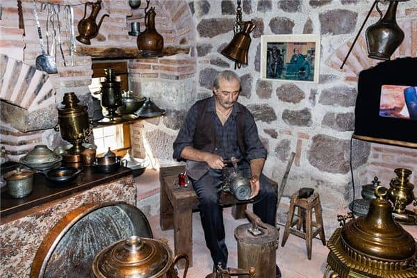 梦见铜匠是什么意思 梦见铜匠是什么意思