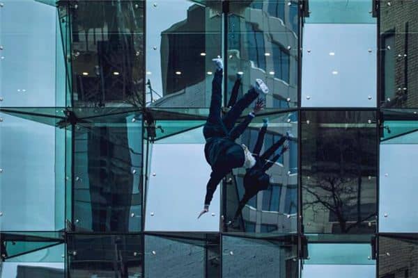 梦见坠楼是什么意思 梦见坠楼是什么意思