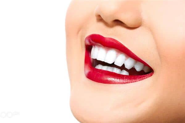 梦见掉门牙是什么意思 梦见掉门牙是什么意思